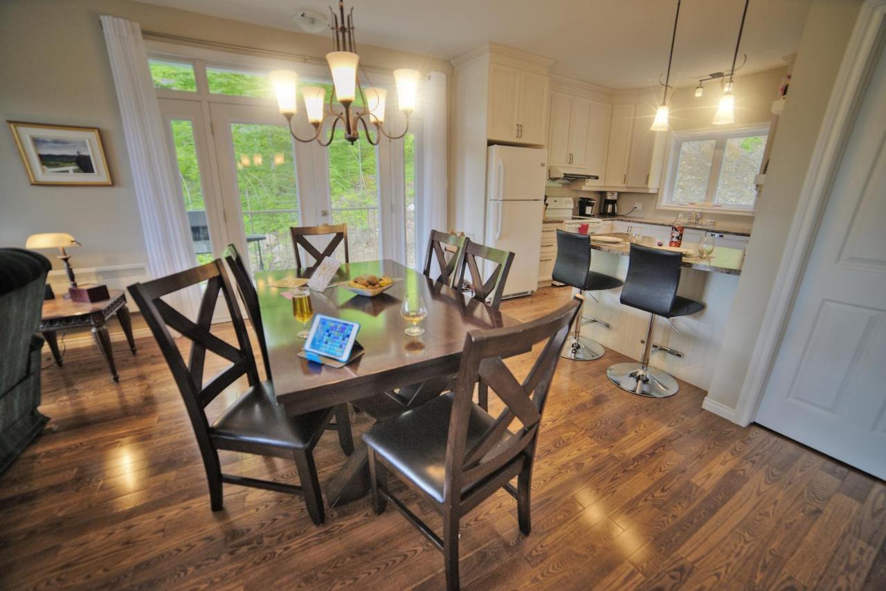 Chalet Potvin Bouchard LʼAnse-Saint-Jean Esterno foto