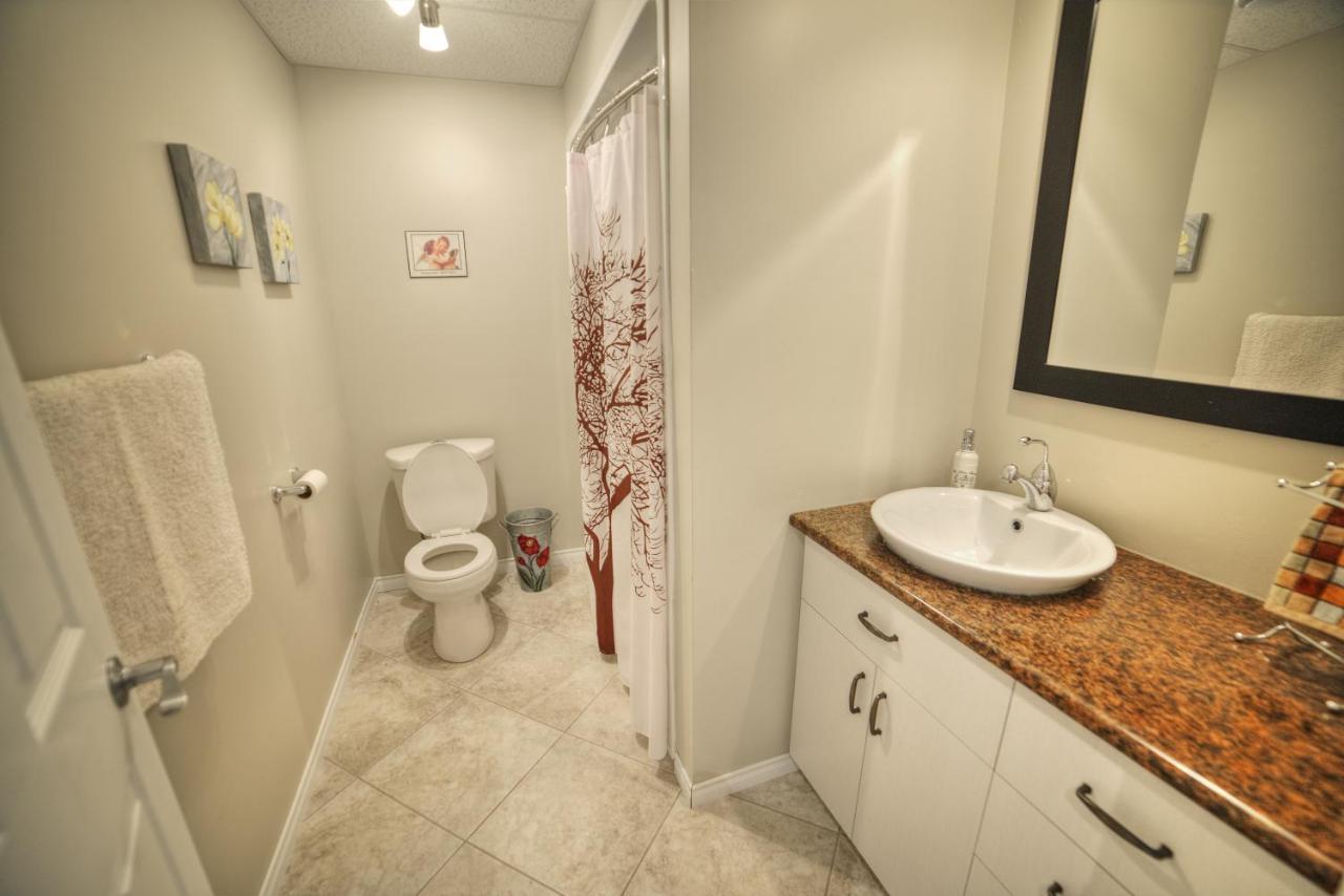 Chalet Potvin Bouchard LʼAnse-Saint-Jean Esterno foto